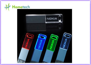 3D a adapté le lecteur aux besoins du client d'instantané d'usb du verre cristal de logo 8gb 2,0 3,0 avec la lumière menée
